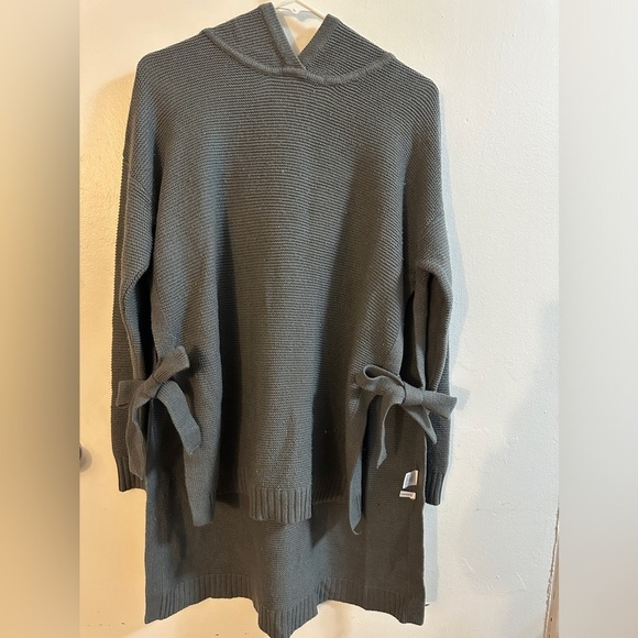 New York & Company Sweaters - SOHO by New York and Company hooded knitted sweater Medium
